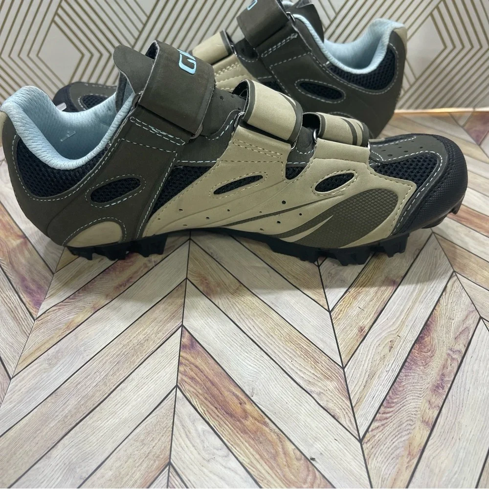 Giro Reva Womens Size 5 Khaki Brown Tan Blue Mountain Cycling Shoes‎ SB2